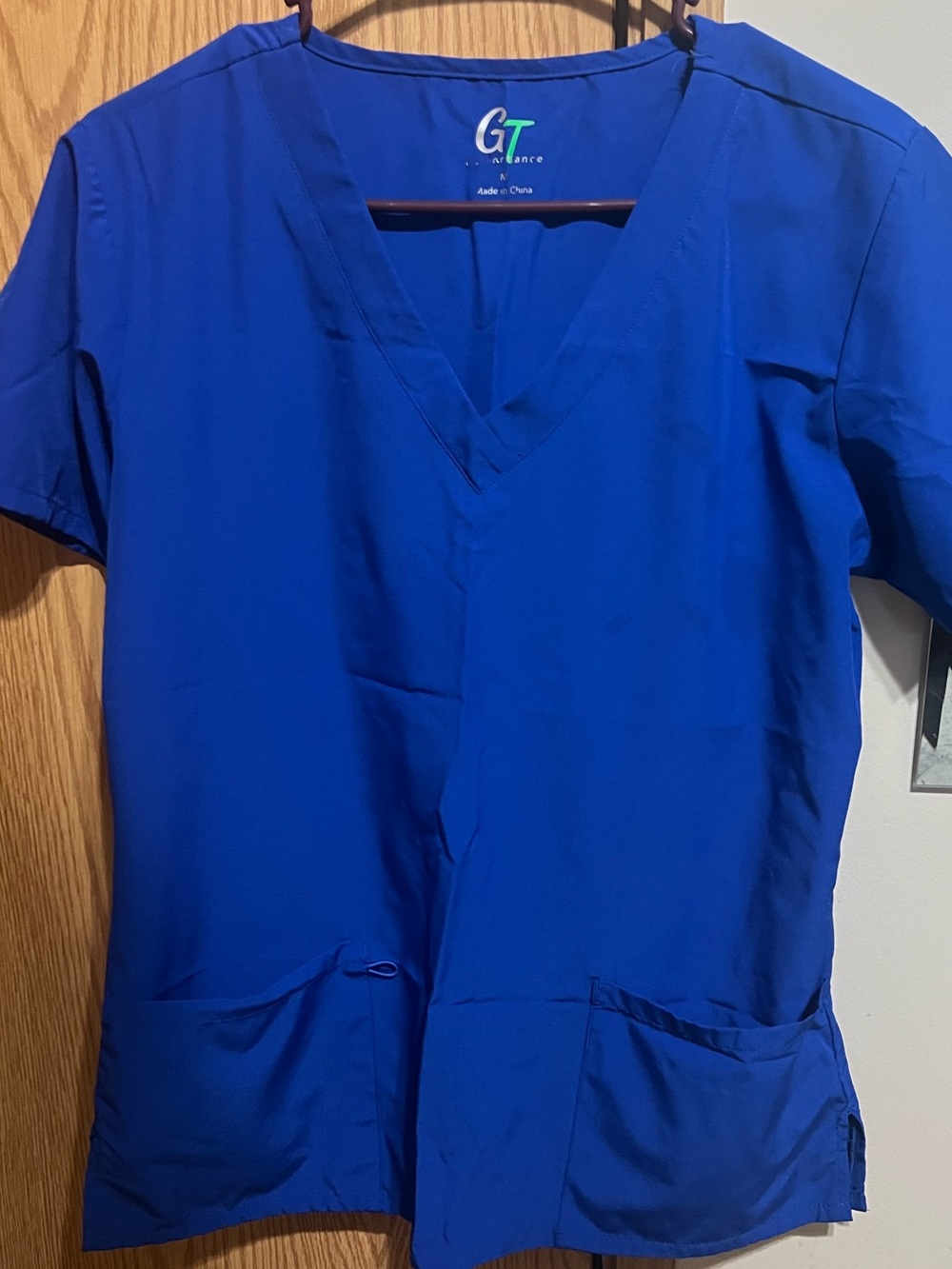 GT Women's V-Neck Short Sleeve Scrub Set in Royal Blue